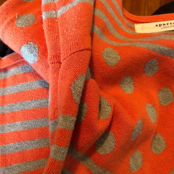 Stacked spots pullover - Picture 5 of 5